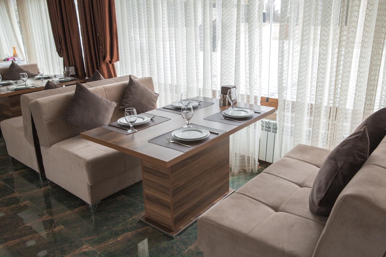 Semeni Hotel & Restaurant Μινγκατσεβίρ Εξωτερικό φωτογραφία
