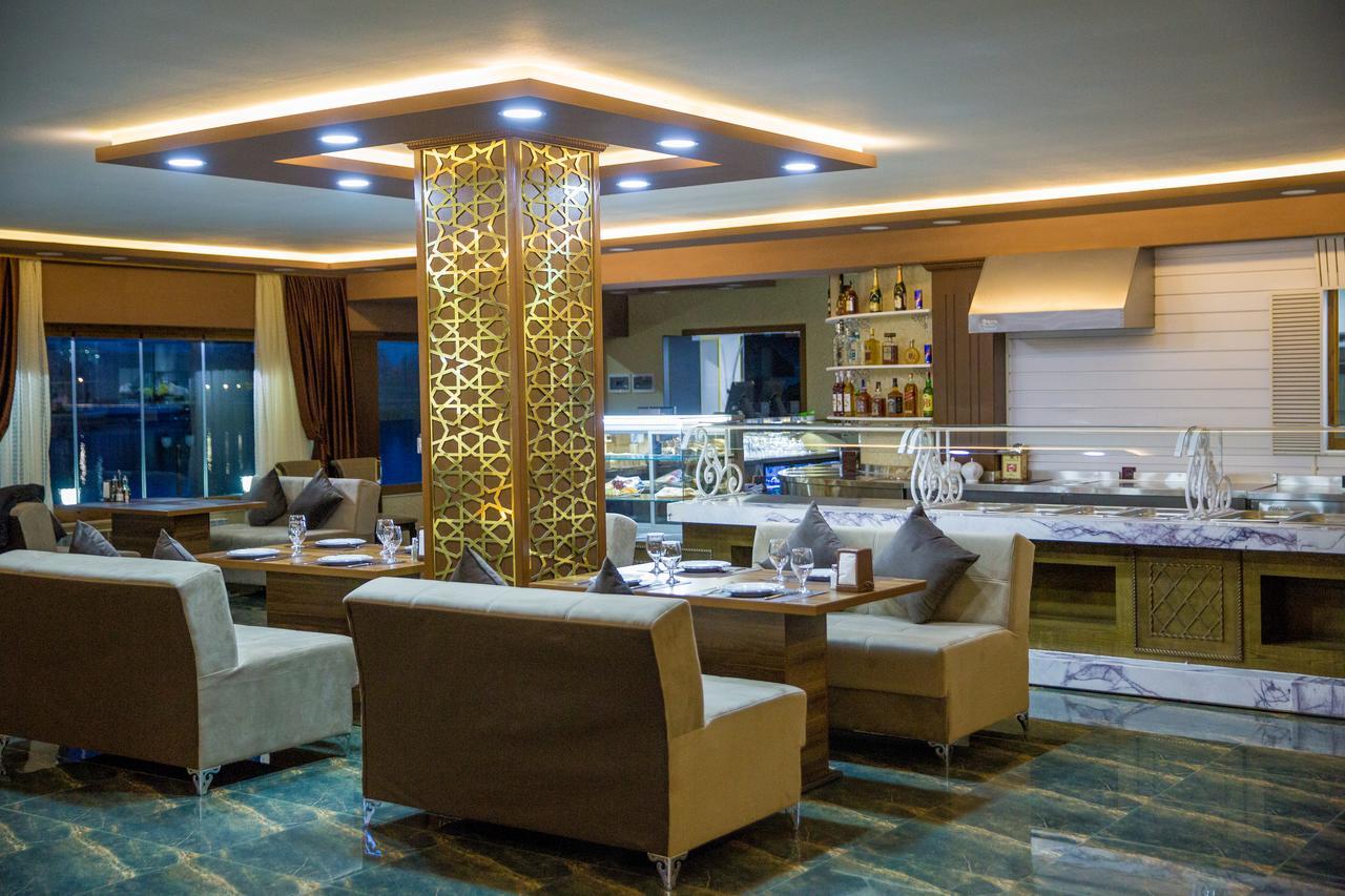 Semeni Hotel & Restaurant Μινγκατσεβίρ Εξωτερικό φωτογραφία